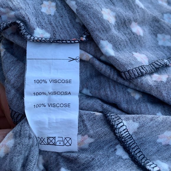 Hering Women's size Petite Small Short Sleeve V-neck T-shirt Dress - Picture 7 of 8